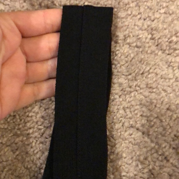 Cute crop top black stretchy comfy - Picture 3 of 7